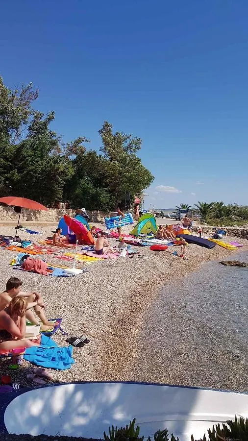 Apartments In Starigrad-Paklenica 36667 קרואטיה