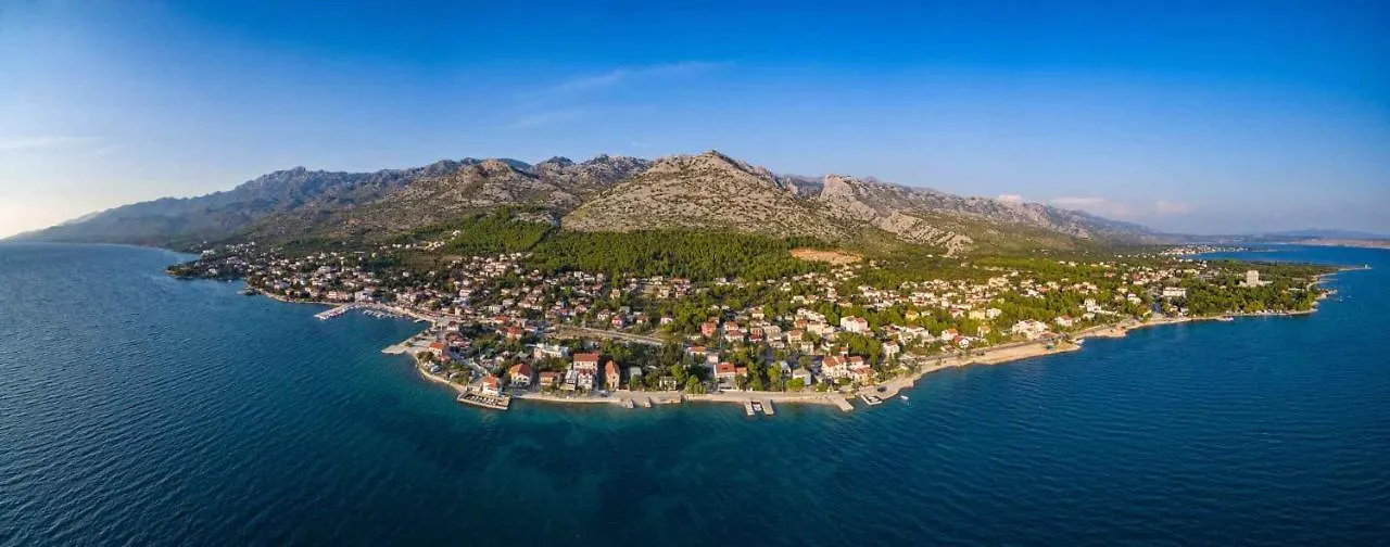 Apartments In Starigrad-Paklenica 36667 קרואטיה